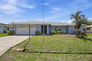 826 SE Quiescent Ln, Port Saint Lucie, FL 34983 - Photo 1