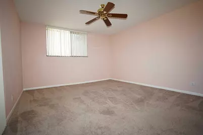 42 Springdale Circle, Palm Springs, FL 33461 - Photo 13