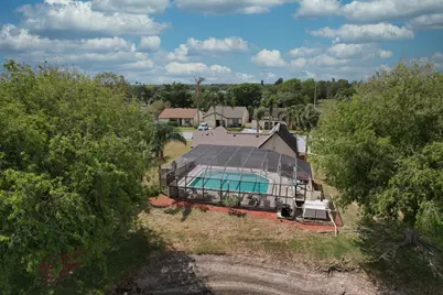 2313 SE Breckenridge Circle, Port Saint Lucie, FL 34952 - Photo 9