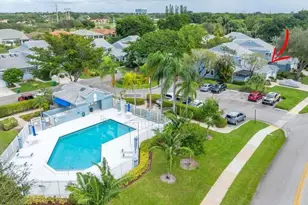 8353 Waterford Ave, Tamarac, FL 33321 - Photo 41