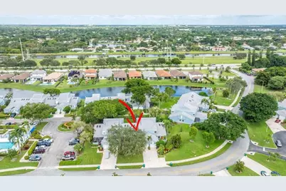 8353 Waterford Avenue, Tamarac, FL 33321 - Photo 5