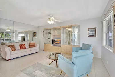 162 Sheffield G, West Palm Beach, FL 33417 - Photo 5