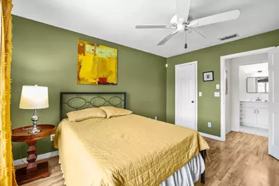 933 NE Sandalwood Place, Jensen Beach, FL 34957 - Photo 15