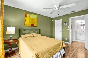 933 NE Sandalwood Pl, Jensen Beach, FL 34957 - Photo 15