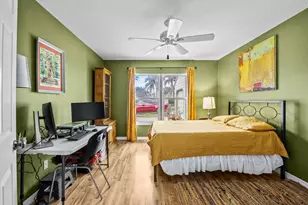 933 NE Sandalwood Pl, Jensen Beach, FL 34957 - Photo 13