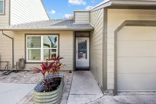 933 NE Sandalwood Pl, Jensen Beach, FL 34957 - Photo 29