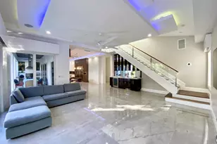 255 NE 3rd Ct, Boca Raton, FL 33432 - Photo 11