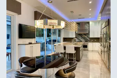 255 NE 3rd Court, Boca Raton, FL 33432 - Photo 7