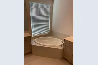 600 SE Fascino Circle, Port Saint Lucie, FL 34984 - Photo 9