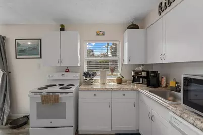 3201 Kentucky Avenue, Fort Pierce, FL 34947 - Photo 17