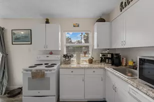 3201 Kentucky Ave, Fort Pierce, FL 34947 - Photo 17