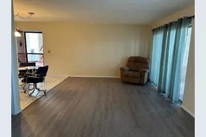 145 Lake Evelyn Drive, West Palm Beach, FL 33411 - Photo 7