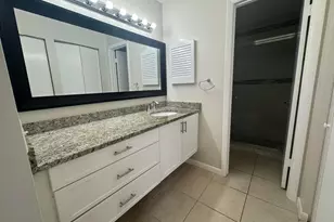 2505 Lakeview Cir, West Palm Beach, FL 33411 - Photo 13