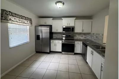 2505 Lakeview Circle, West Palm Beach, FL 33411 - Photo 3