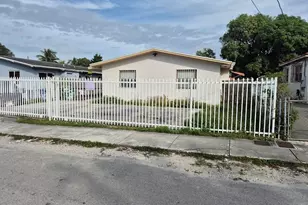 941 NW 102nd St, Miami, FL 33150 - Photo 7