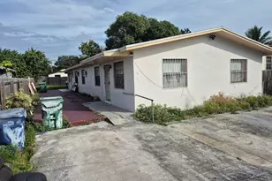941 NW 102nd St, Miami, FL 33150 - Photo 9