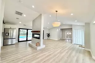 14 SE Paddock Cir, Jupiter, FL 33469 - Photo 5