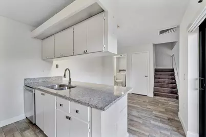 557 Green Springs Place, West Palm Beach, FL 33409 - Photo 1