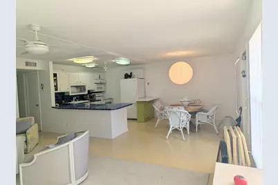 113 Wellington M, West Palm Beach, FL 33417 - Photo 3