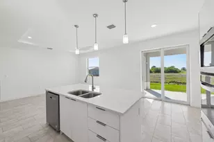 9006 S Castle Cir, Labelle, FL 33935 - Photo 5