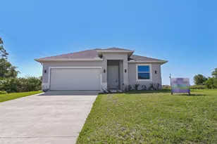 9006 S Castle Cir, Labelle, FL 33935 - Photo 1