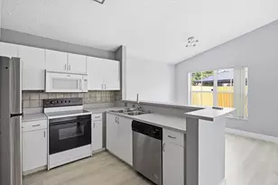 6211 Buena Vista Dr, Margate, FL 33063 - Photo 9