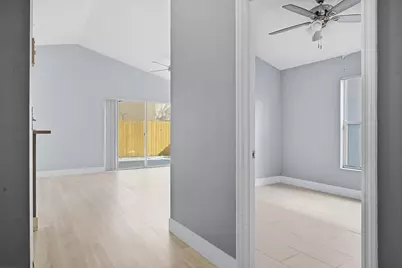 6211 Buena Vista Drive, Margate, FL 33063 - Photo 11