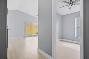 6211 Buena Vista Dr, Margate, FL 33063 - Photo 11