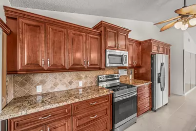 19873 Court Of The Myrtles, Boca Raton, FL 33434 - Photo 5