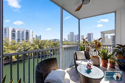 300 Diplomat Parkway #812, Hallandale Beach, FL 33009 - Photo 9