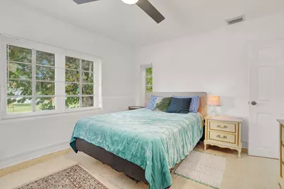 417 N 12th Avenue N, Lake Worth Beach, FL 33460 - Photo 15