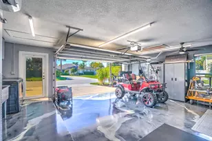 1201 Singer Dr, West Palm Beach, FL 33404 - Photo 51