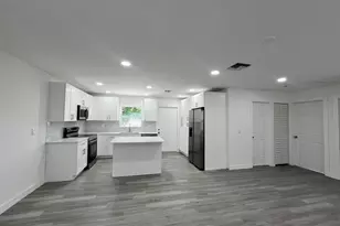 2801 Ave Q Ave, Fort Pierce, FL 34947 - Photo 13