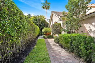 8110 Sandpiper Way, West Palm Beach, FL 33412 - Photo 3