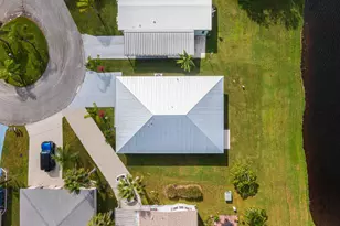 10 Juan Carlos Ln, Port Saint Lucie, FL 34952 - Photo 5