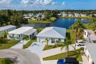 10 Juan Carlos Ln, Port Saint Lucie, FL 34952 - Photo 3