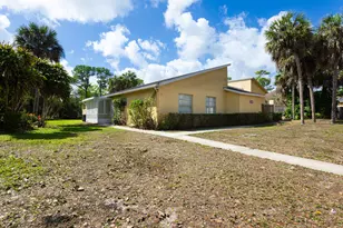 202 Sparrow Dr, Royal Palm Beach, FL 33411 - Photo 5