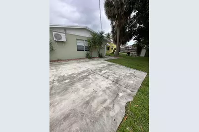 528-530 Mayflower Road #528-530, West Palm Beach, FL 33405 - Photo 3