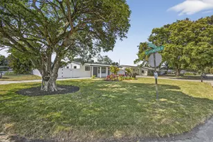 451 Dionne Dr, West Palm Beach, FL 33406 - Photo 43