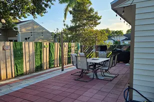 1192 Grandview Cir, West Palm Beach, FL 33411 - Photo 9