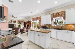 6529 Jog Estates Ln, Boynton Beach, FL 33437 - Photo 11