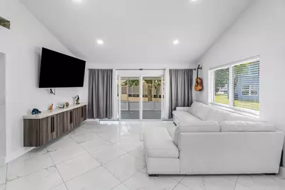 101 Azalea Circle, Boynton Beach, FL 33436 - Photo 13