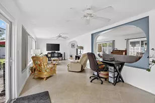 882 Azalea Ct, Plantation, FL 33317 - Photo 15
