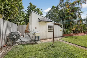 882 Azalea Ct, Plantation, FL 33317 - Photo 49