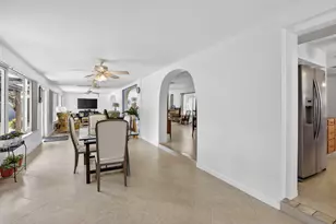 882 Azalea Ct, Plantation, FL 33317 - Photo 17