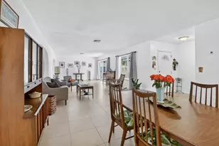 882 Azalea Ct, Plantation, FL 33317 - Photo 7