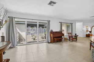 882 Azalea Ct, Plantation, FL 33317 - Photo 11