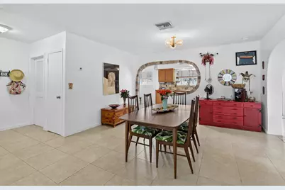 882 Azalea Court, Plantation, FL 33317 - Photo 7