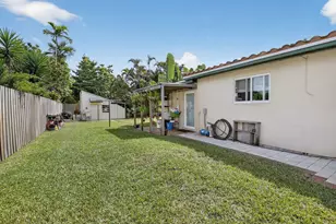 882 Azalea Ct, Plantation, FL 33317 - Photo 47
