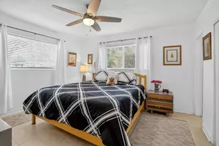 882 Azalea Ct, Plantation, FL 33317 - Photo 25